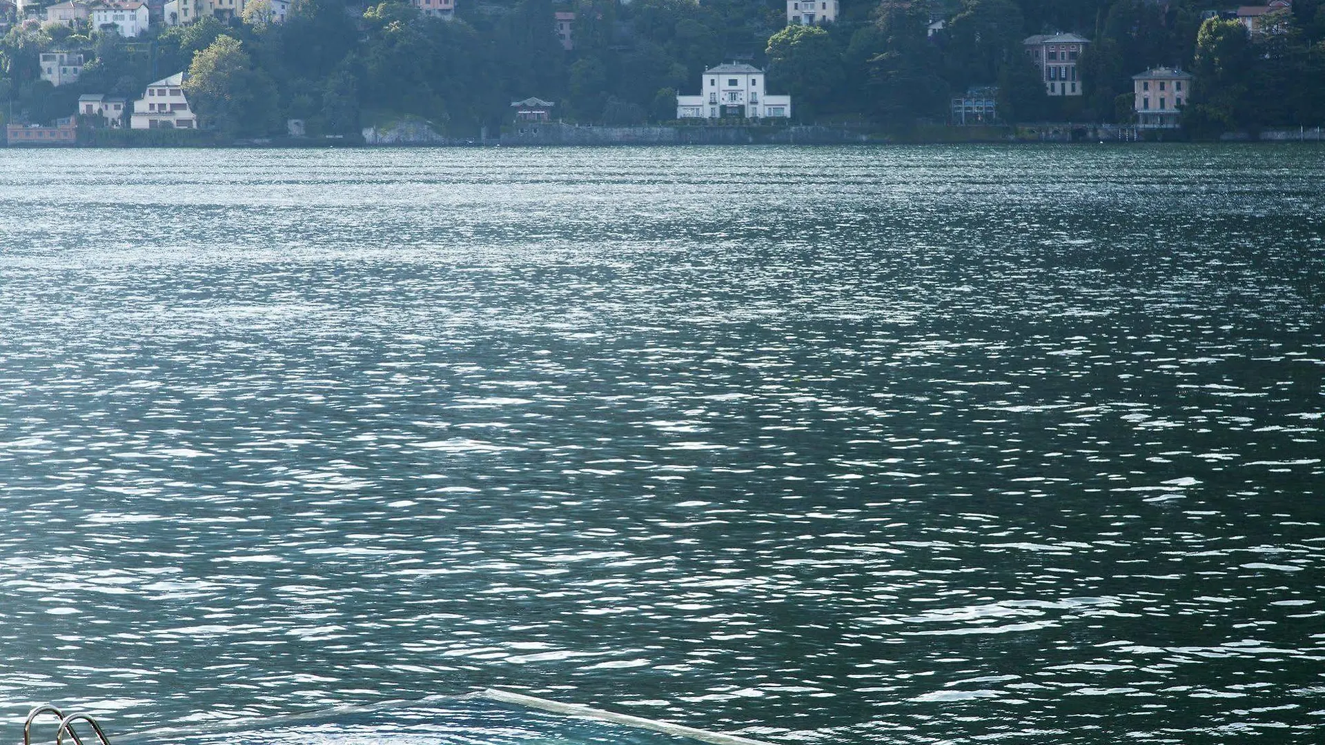 Il Sereno Lago Di Como Torno Italien