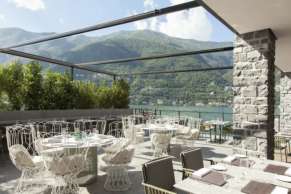 Il Sereno Lago Di Como Torno Italien
