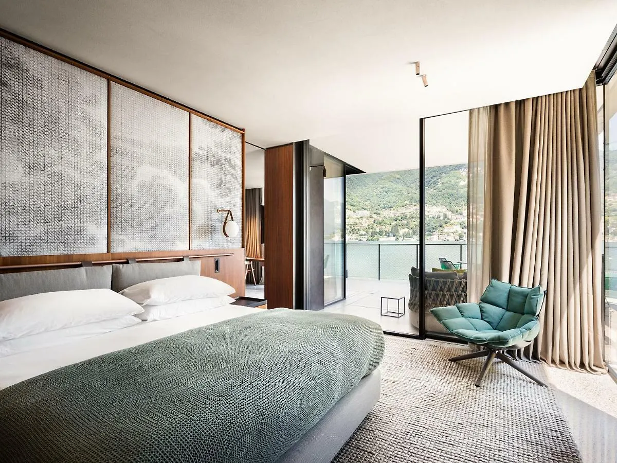 Il Sereno Lago Di Como Torno